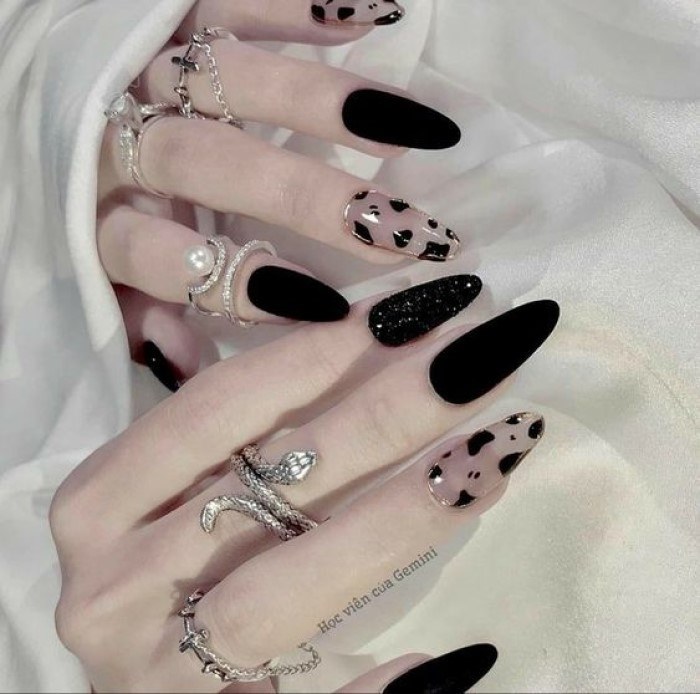 nail đẹp màu đen