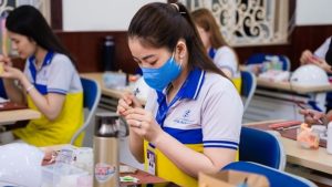 Học nail bao lâu ra nghề theo các đối tượng khác nhau?