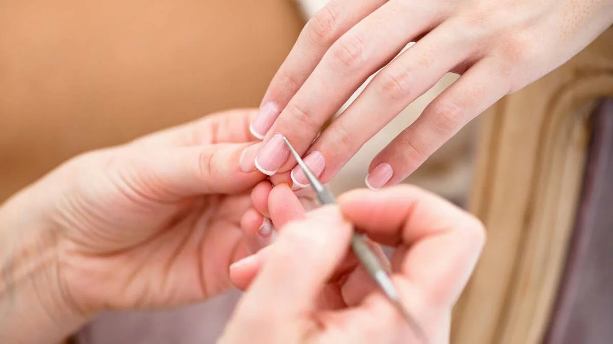 Cách tự học làm nail tại nhà trực tuyến chi phí rẻ, thời gian linh động