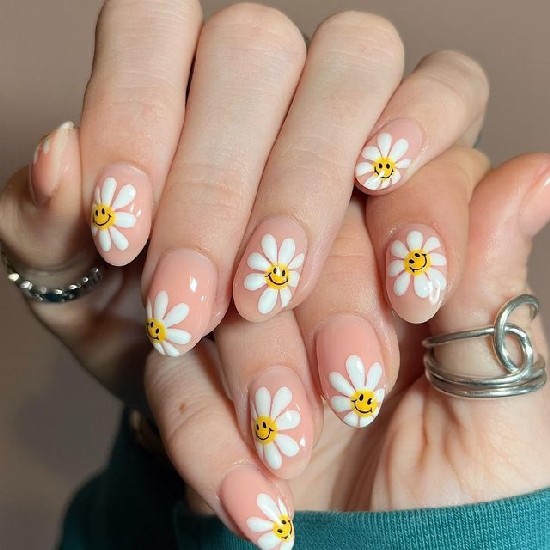 các mẫu nail sticker hoa đẹp