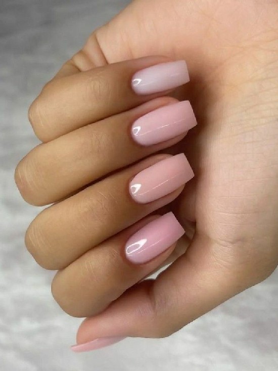 mẫu nail màu hồng pastel