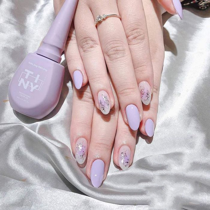 mẫu nail màu tím nhạt