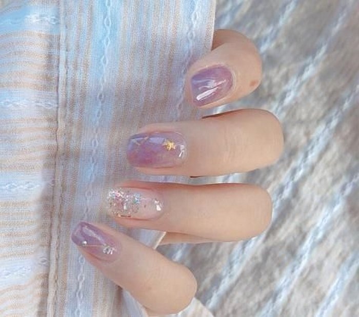 mẫu nail sơn màu tím nhạt hot