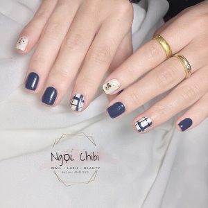 Tổng hợp những mẫu nail kẻ sọc đơn giản đẹp nhất