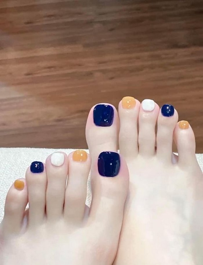 nail chân màu xanh xinh đơn giản