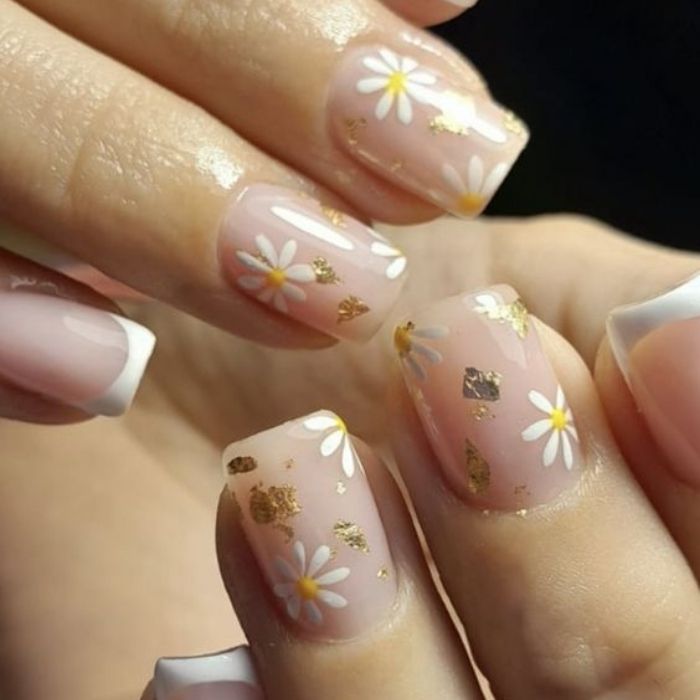 nail hoa cúc dễ thương