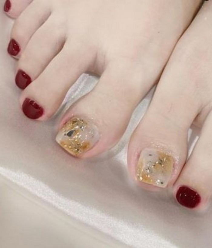 nails chân ẩn xà cừ đơn giản đẹp