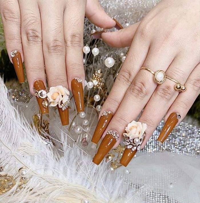 nails màu cam đất đơn giản