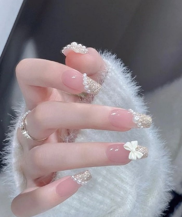nails trong suốt xinh đơn giản