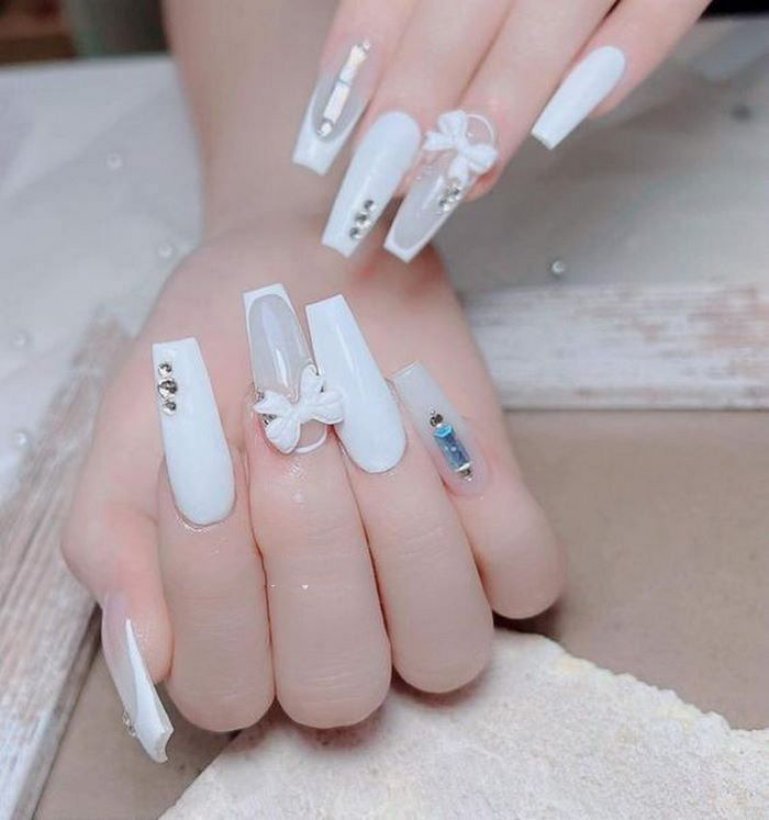 những khuôn mẫu nail white color sữa