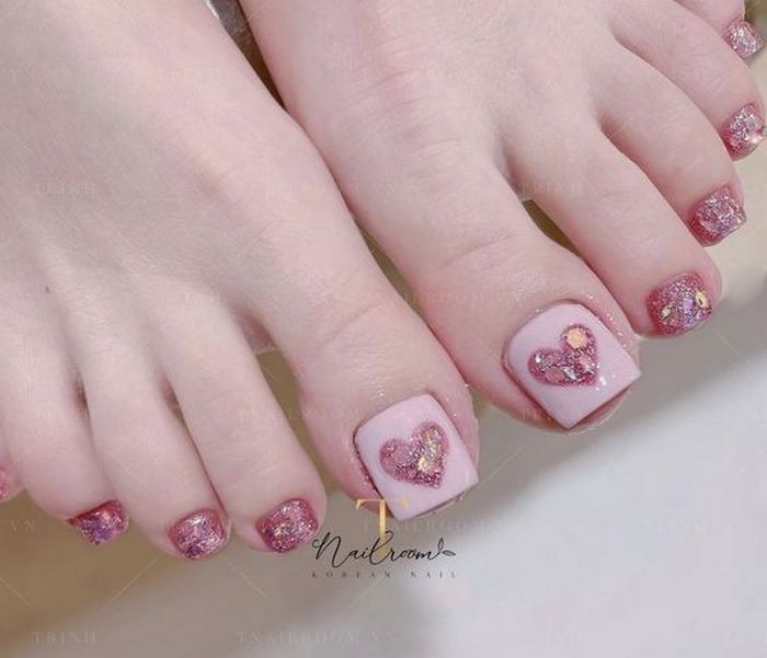 sơn nail chân hồng