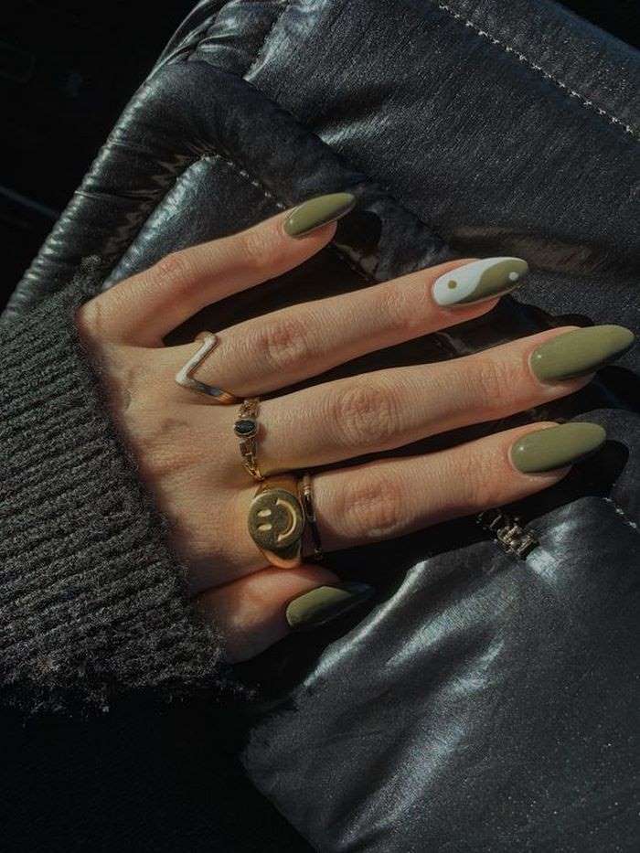sơn nail màu xanh bơ đẹp