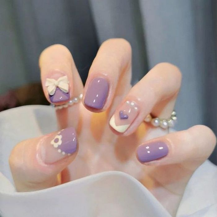 sơn nail tím đơn giản