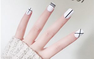 Mẫu nail cọ nét với sự sáng tạo và nghệ thuật mới lạ