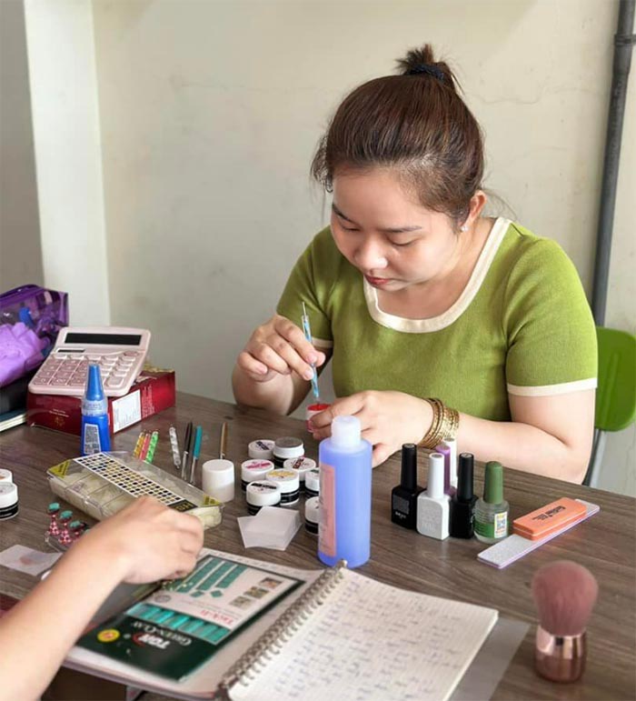 salon nail bình chánh