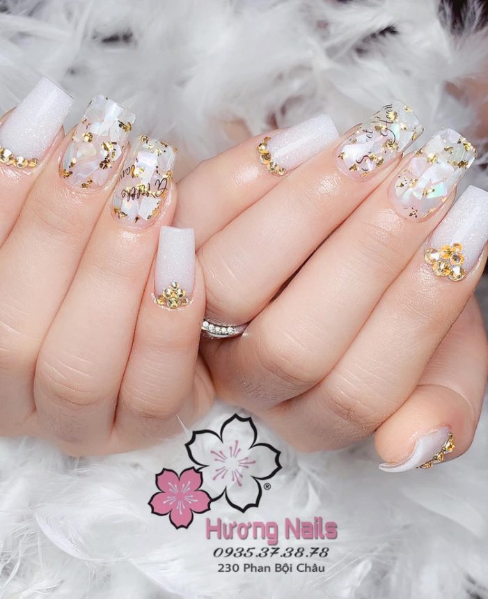 Làm nail ở Hòa Bình