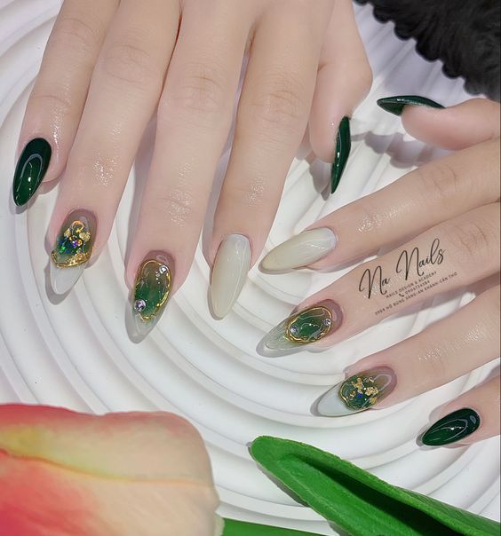 Chiếc nail đầy cá tính