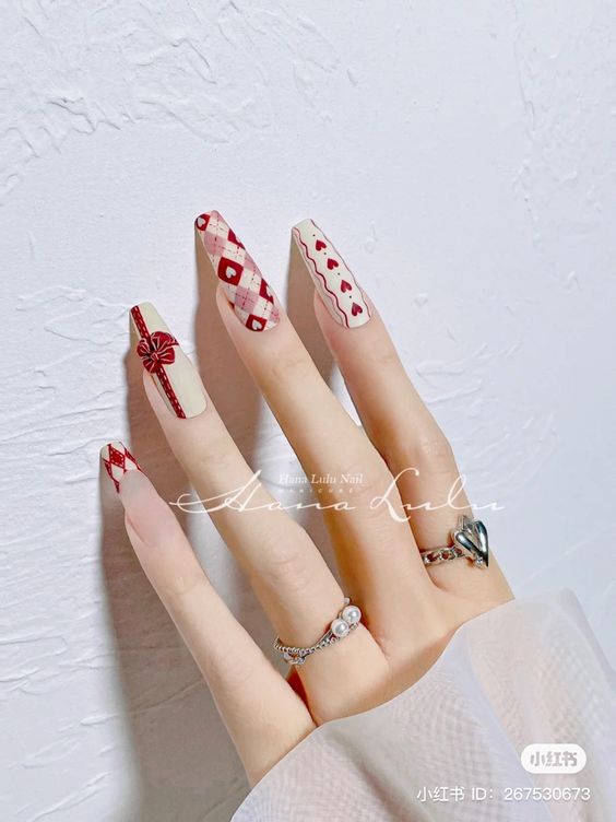 Mẫu nail ngọt ngào cho nàng mùa lễ hội