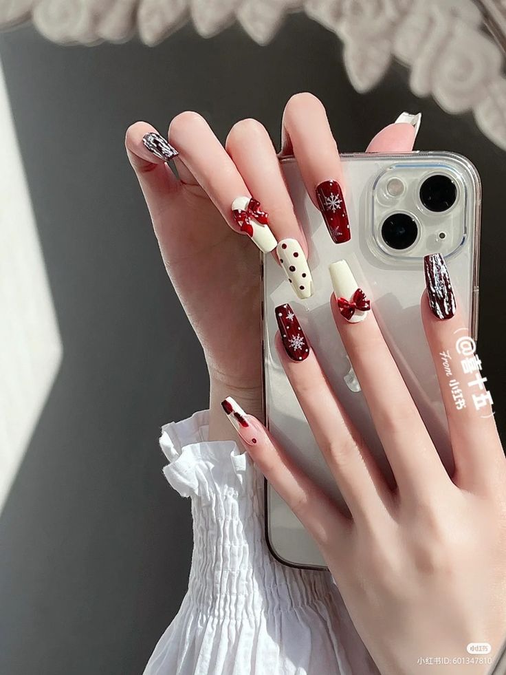 Mẫu nail noel ngọt ngào