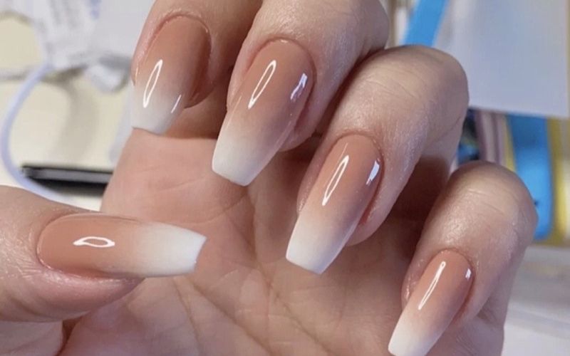 Nail ombre dịu dàng nữ tính