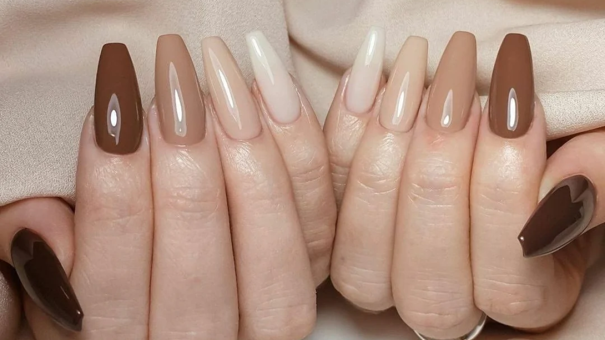 Mẫu nail nâu tây