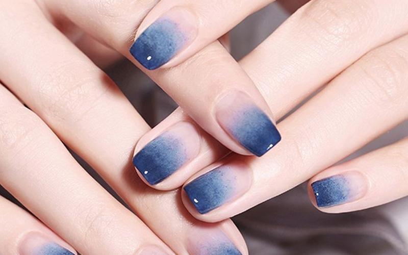 Mẫu nail Ombre pha màu