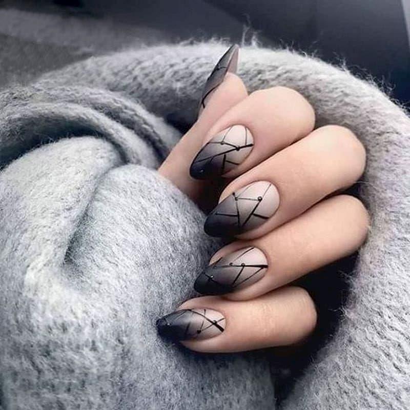 Nail đen ombre