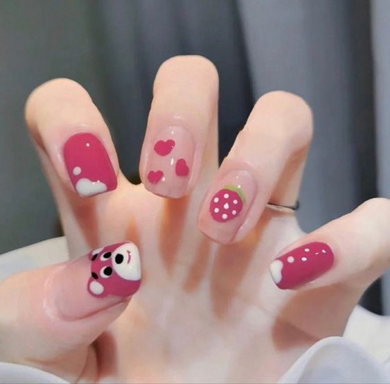 Nail gấu dâu