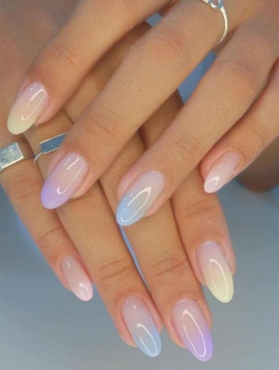 Nail ombre pastel