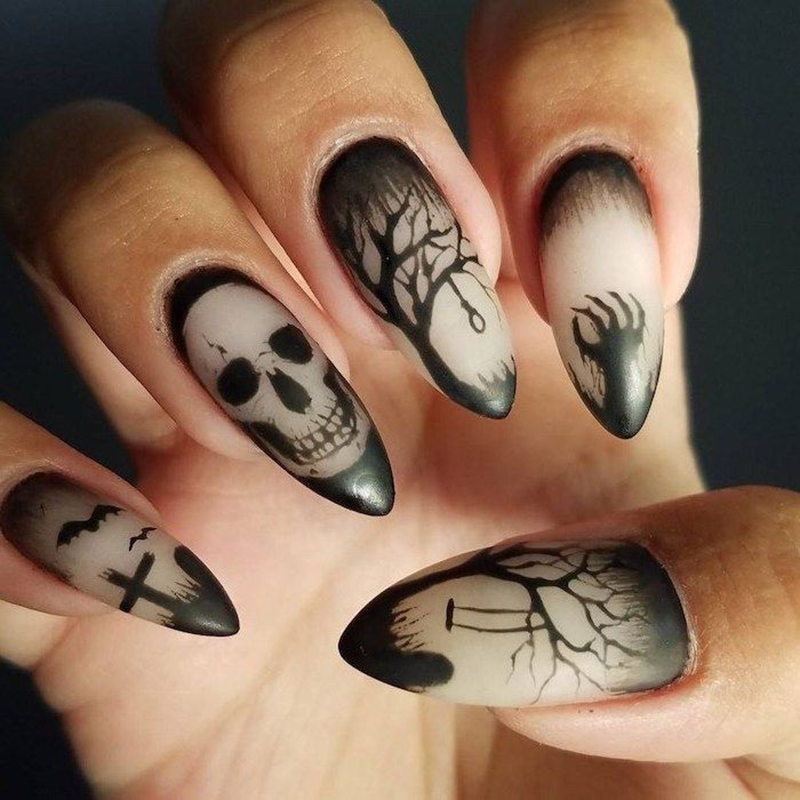 Nail với họa tiết đầu lâu rùng rợn tạo nên mẫu nail ngầu lòi