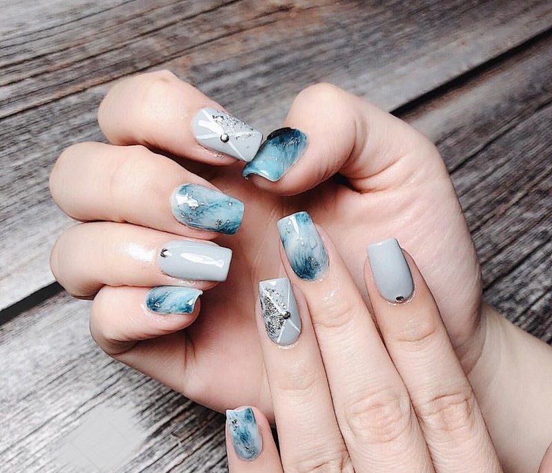 Sang trọng tinh tế cho mẫu nail đi biển